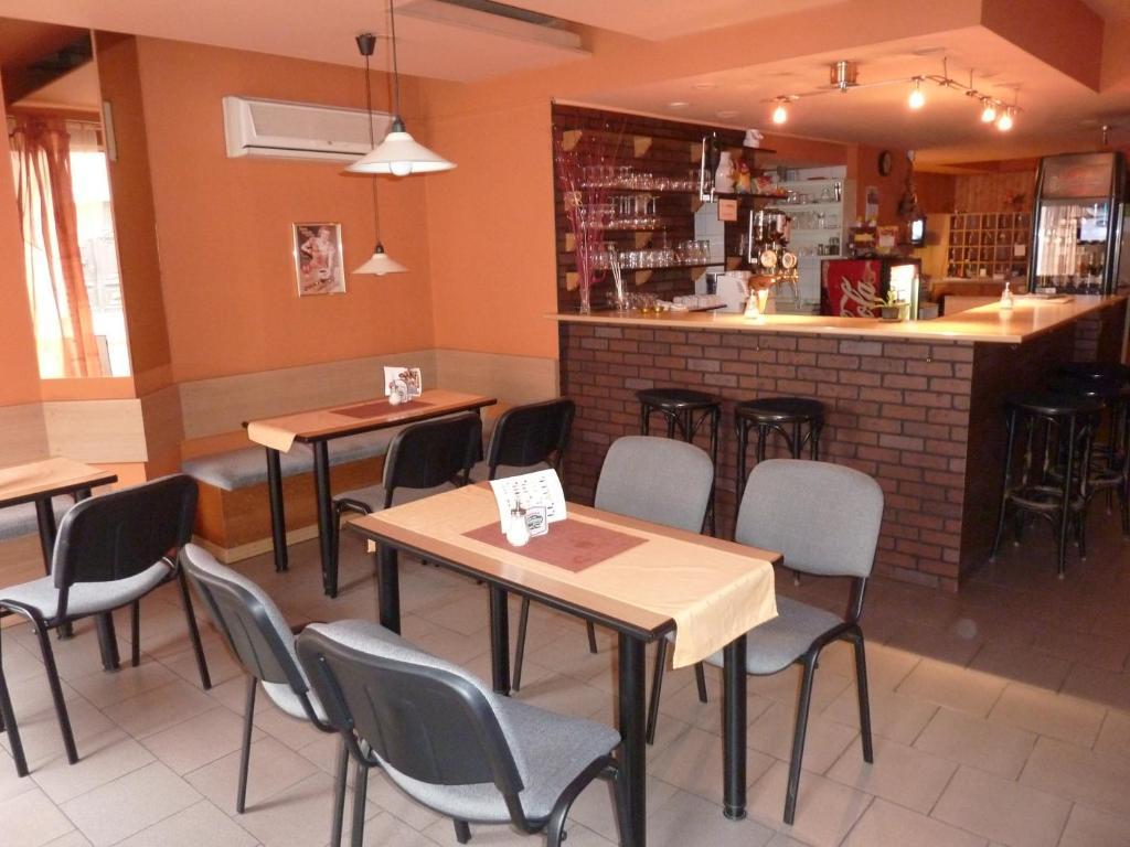 Penzion Vis A Vis Třebíč Extérieur photo